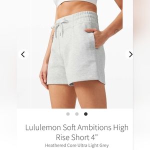 Lululemon HR short 4"  Size 8